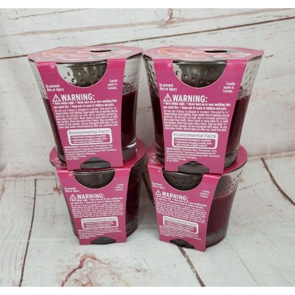 4 SC Johnson Glade Cranberry Oh So Merry Scented Limited Edition 3.4 Oz Candle - Picture 5 of 11